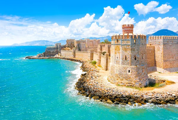 Türkiye 'nin Anamur ilçesindeki Mamure Şatosu panoramik görünümü