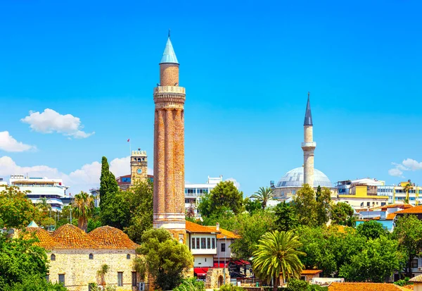 Antalya Kaleici 'nin panoramik manzarası. Türkiye