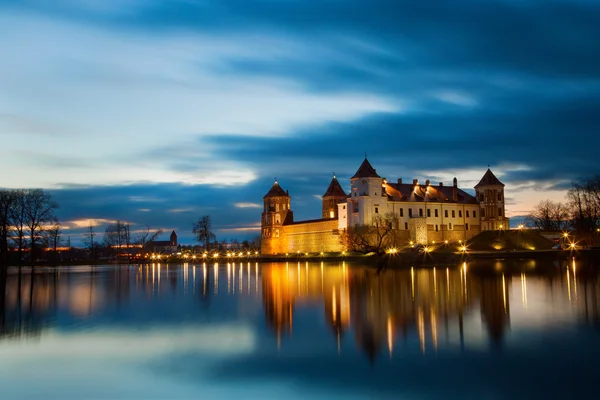 Grande vista al Castello di Mir, Bielorussia . — Foto Stock