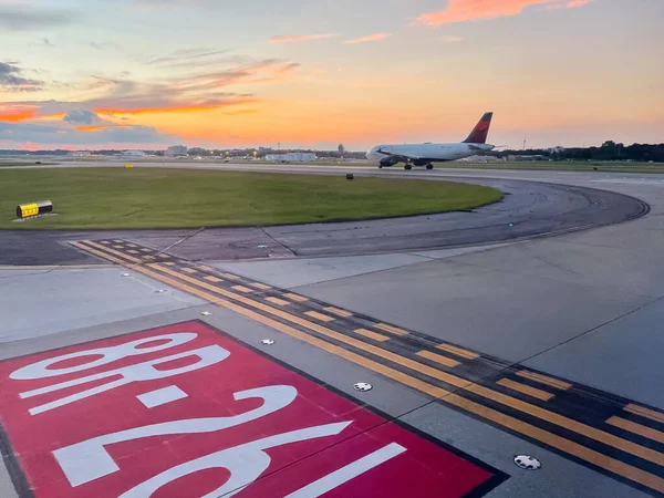 Myrtle Beach Usa September 2021 Grundriss Eines Delta Flugzeugs Auf — Stockfoto