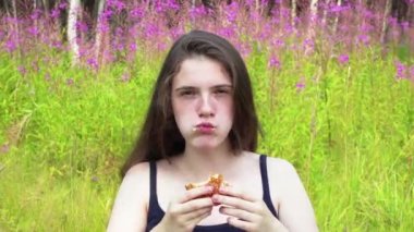 Fast Food yemek niteliğine. Timelapse