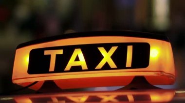 Taksi 3 ışıklı Sighn
