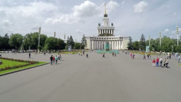 Pavilhão Central e Avenida Central em VDNKh — Vídeo de Stock
