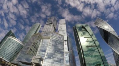 Moskova şehir içinde modern gökdelenler bir grup