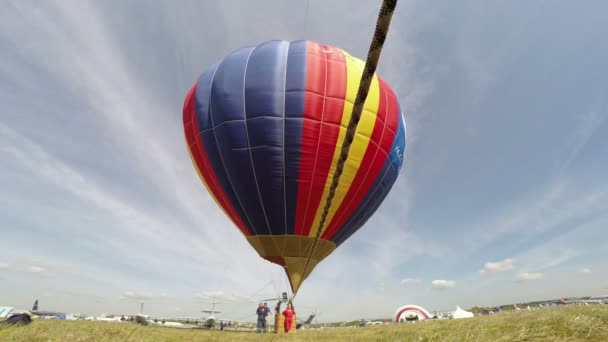 Globo de aire caliente — Vídeo de stock