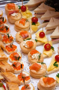 Plaka hizmet üzerinde dekorasyon catering