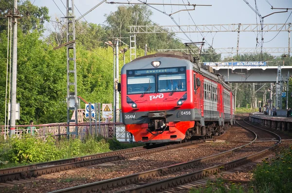 Passenger train ED4M DC-0456 rail transport in the environs of Moscow — Stock Photo, Image