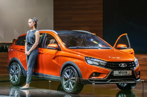 Crossover Lada Vesta Cruz concepto — Foto de Stock