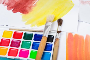 Yeni suluboya boyalar