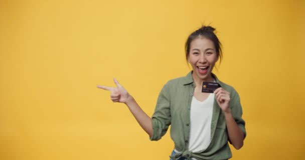 Beleza Atraente Ásia Juventude Isolado Senhora Olhar Vazio Espaço Mão — Vídeo de Stock