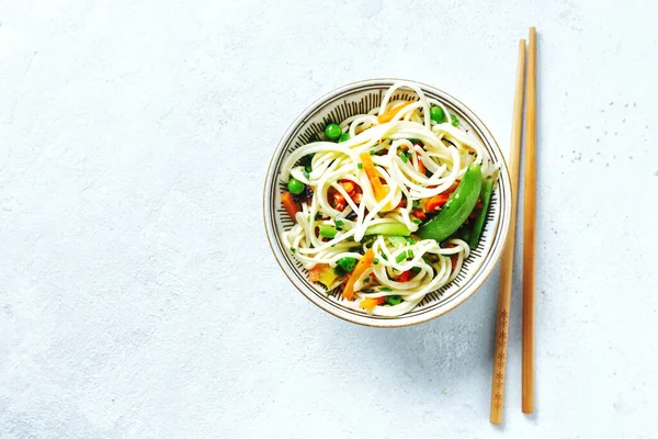 Asian Noodles Vegetables Sesame Served Bowl — Stock Photo, Image