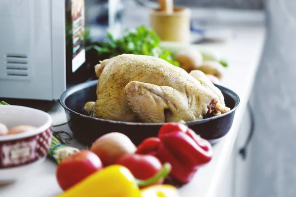 Kyckling Köket Redo För Matlagning Närbild — Stockfoto