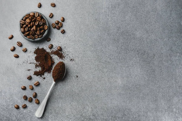 Ziarna Kawy Małej Misce Kawą Łyżce Widok Góry Koncepcja Kawy — Zdjęcie stockowe