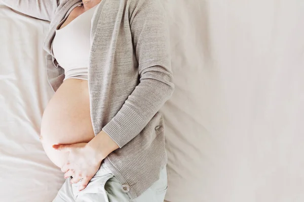 Zwangere Vrouw Bed Zicht Van Bovenaf Moederschap Concept — Stockfoto