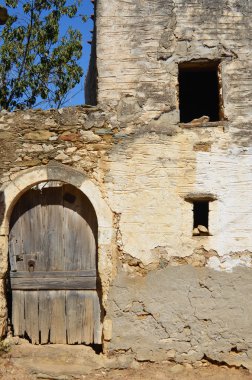 Eski ev Duvar yıkıldı