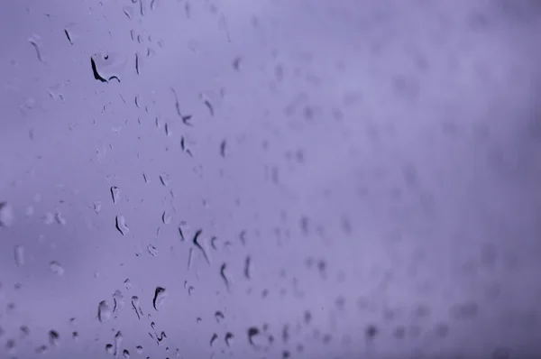 yağmur glassraindrops bir pencerede Güz