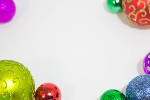 Noel ve yeni yıl, renkli toplar