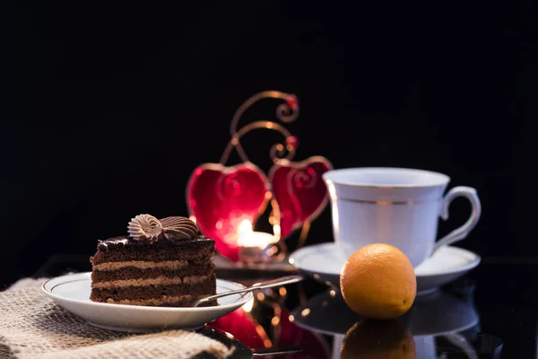 Piece Chocolate Cake Saucer Black Background Delicious Breakfast Traditional Dessert — Stock Photo, Image