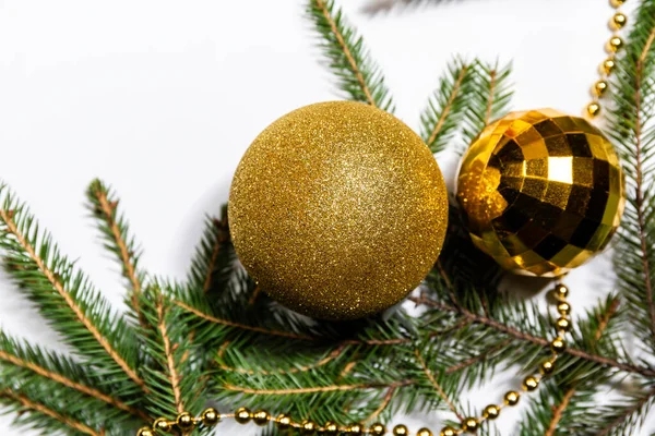 Guld Jul Dekorationer Hänga Trädet — Stockfoto