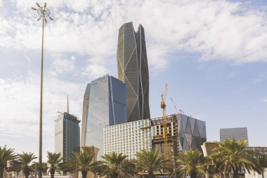 Riyad, Suudi Arabistan, KSA - 2 Aralık 2017 Riyad 'ın yeni Kral Abdullah Finans Bölgesi' nde yeni binalar inşa ediliyor