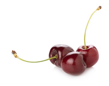 Beyaz arkaplanda kiraz izole