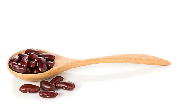 Frijoles rojos en una cuchara de madera — Foto de Stock