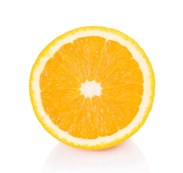 白い背景に孤立したオレンジの果実 — ストック写真