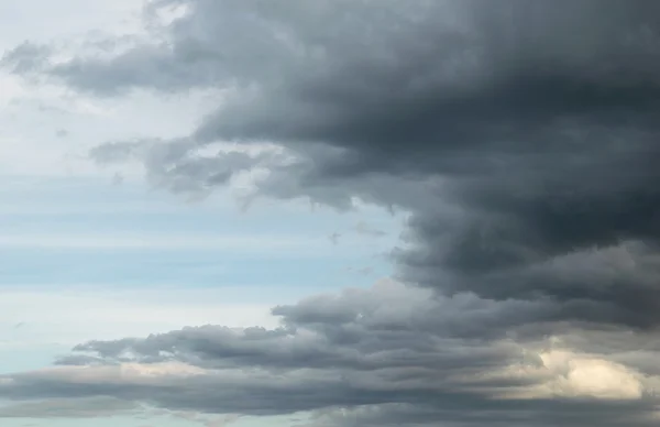 Himmel Hintergrund bei Sonnenuntergang — Stockfoto