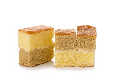 reçel ve krema ile sünger kek