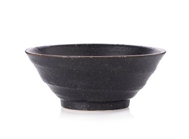 Beyaz arka plan üzerinde taş kase