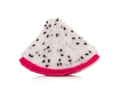 Ejder Meyvesi beyaz arkaplanda izole.