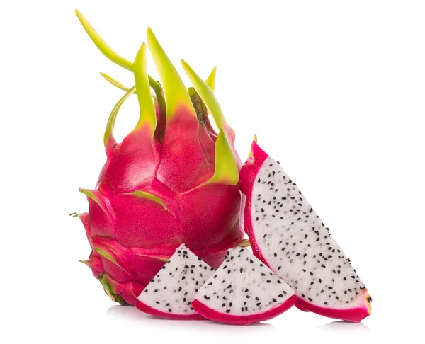 Dragon Fruit на белом фоне. — стоковое фото