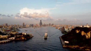 Kaohsiung 'un havadan görünüşü
