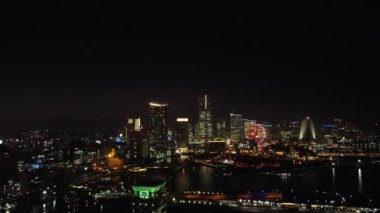 Yokohama 'daki Skyline Hava Gecesi Manzarası
