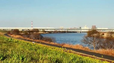 Hollanda şehrindeki bir nehir.