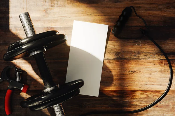 Fitness Merkezi markalı el ilanı modeli