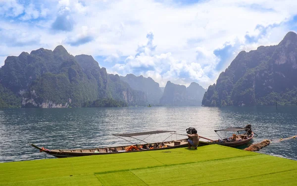 Punto Vista Mountain Floating Rajjaprabha Dam Cheow Lan Lake Khao — Foto Stock