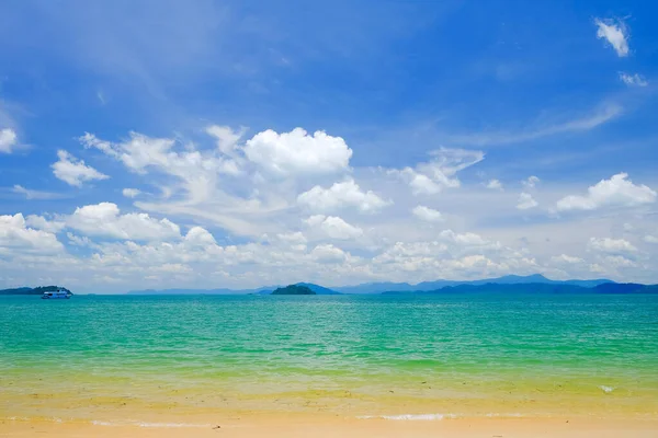 Playa Tropical Junto Mar Cielo Azul Isla Koh Phayam Ranong — Foto de Stock