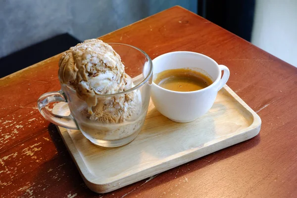 Affogato Lodami Kawą — Zdjęcie stockowe