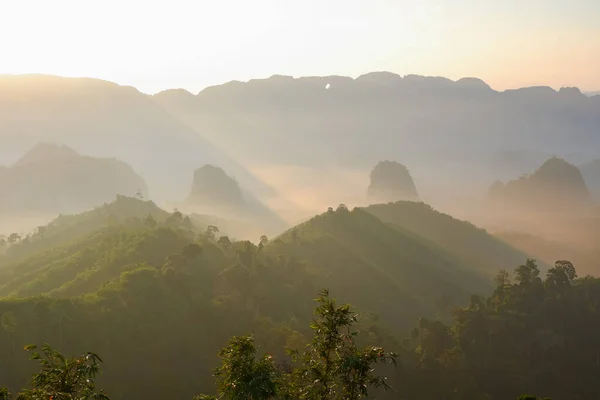 Дой Панг Khao Thalu Чхоон Doi Pang — стоковое фото