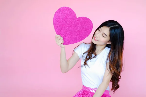 Retrato Bonito Asiático Teen Menina Vestindo Branco Shirt Rosa Saia — Fotografia de Stock