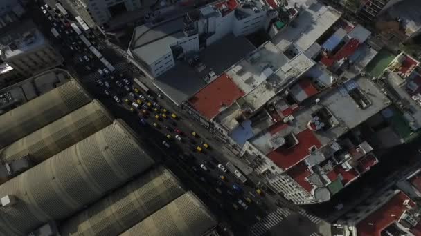 Scène de drone du vieux marché central de Buenos Aires. Vue aérienne du paysage de la ville. Poêle aérienne de l'Abasto Shopping . — Video