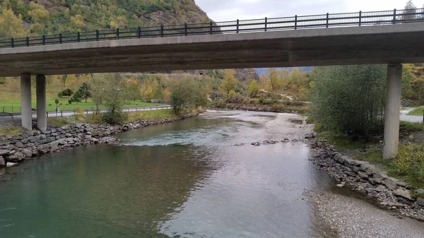 Río Bajo Puente Flam Noruega — Foto de Stock