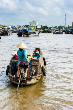 Can Tho, Vietnam pazarda yüzen sahne