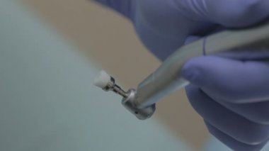 Diş aletleri ve donanımları, portre