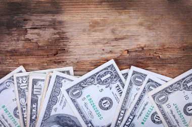 Üstten Görünüm Lirası kopya alanı ile eski ahşap masa üstünde