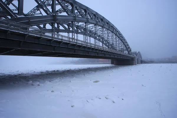 Peter de grote brug in de winter — Stockfoto