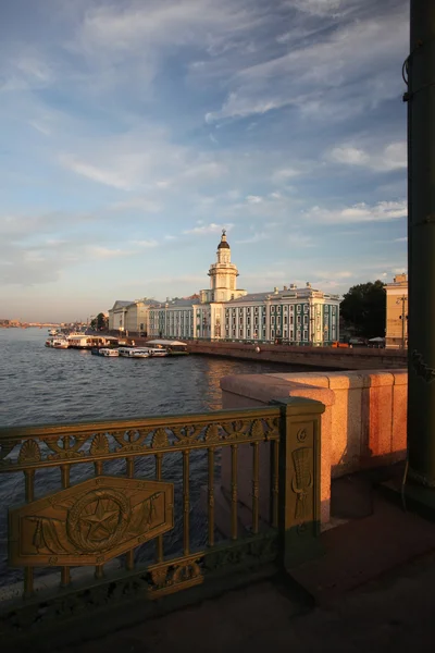 De bouw van de Kunstkamera. Sint-Petersburg, Rusland — Stockfoto