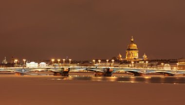 Gece St. Petersburg