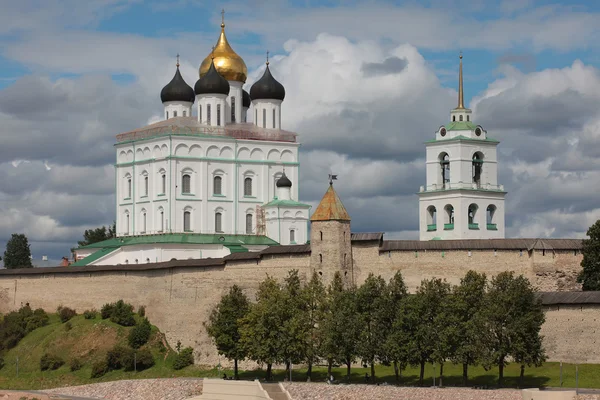Trefaldighetskyrkan, Pskov, Ryssland — Stockfoto